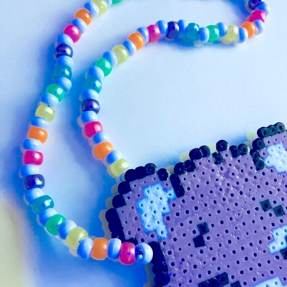 🌀 Purple Bear | Kandi Perler Necklace - Picture 3 of 3